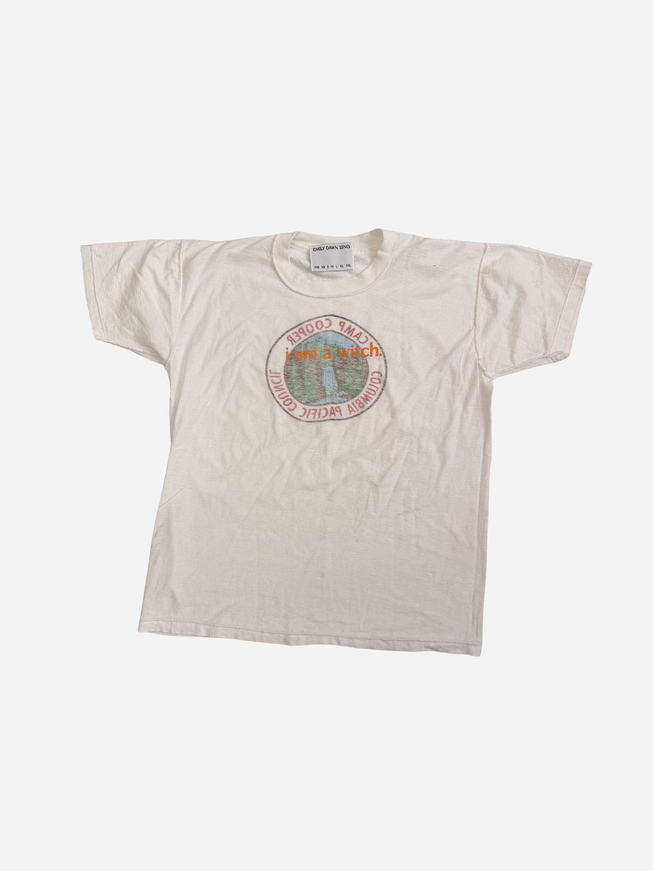 i am a witch. White Reversible - Small/Medium