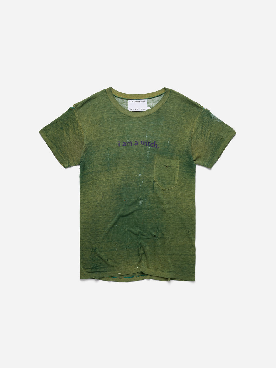 i am a witch. green distressed tee - small