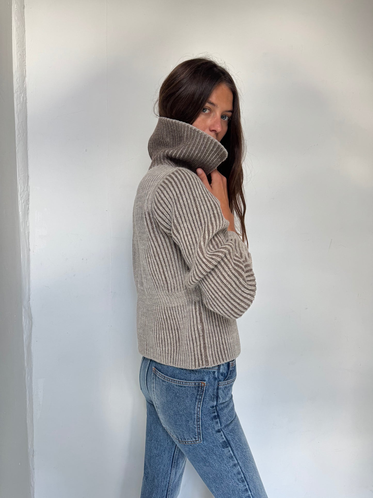 Marit Highland Wool Sweater - Soft Brown