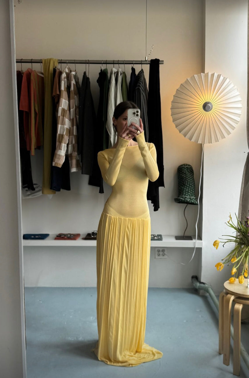 Kingsley Pleated Column Dress - Butter