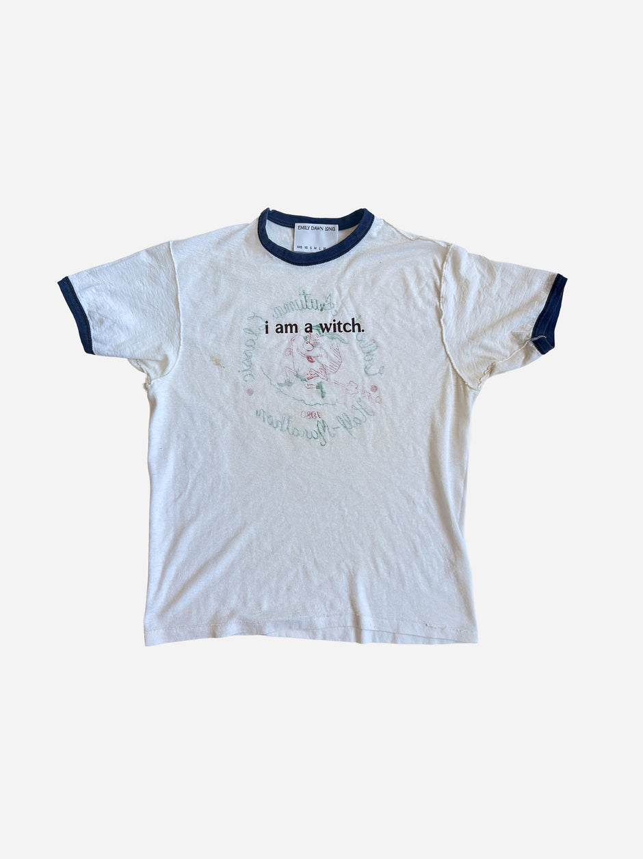 i am a witch. Reversible Ringer - Medium