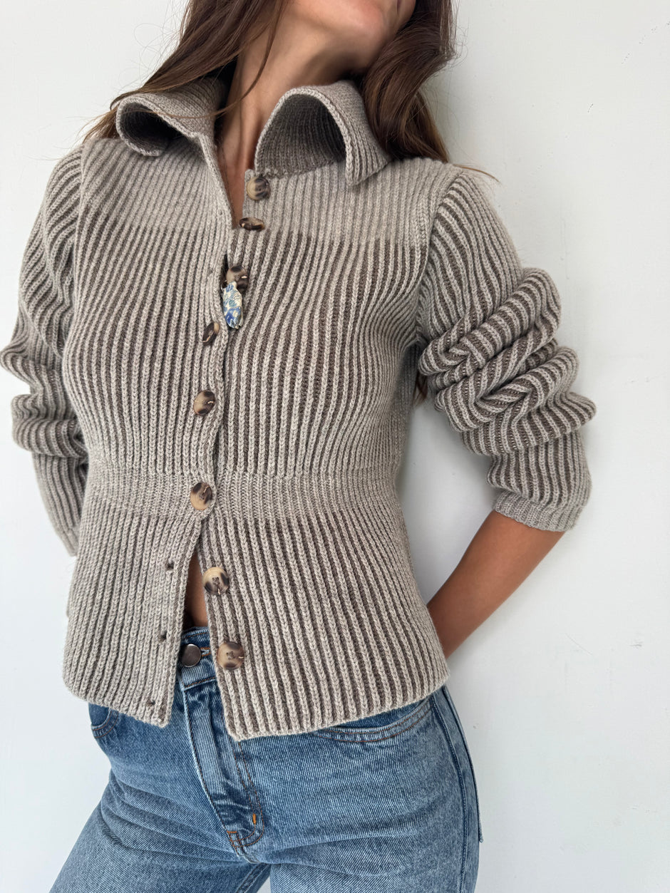 Marit Highland Wool Sweater - Soft Brown