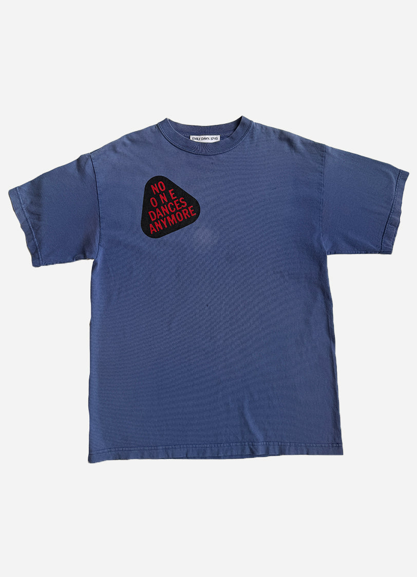 NO ONE DANCES ANYMORE - WashedDenim_Vintage tee