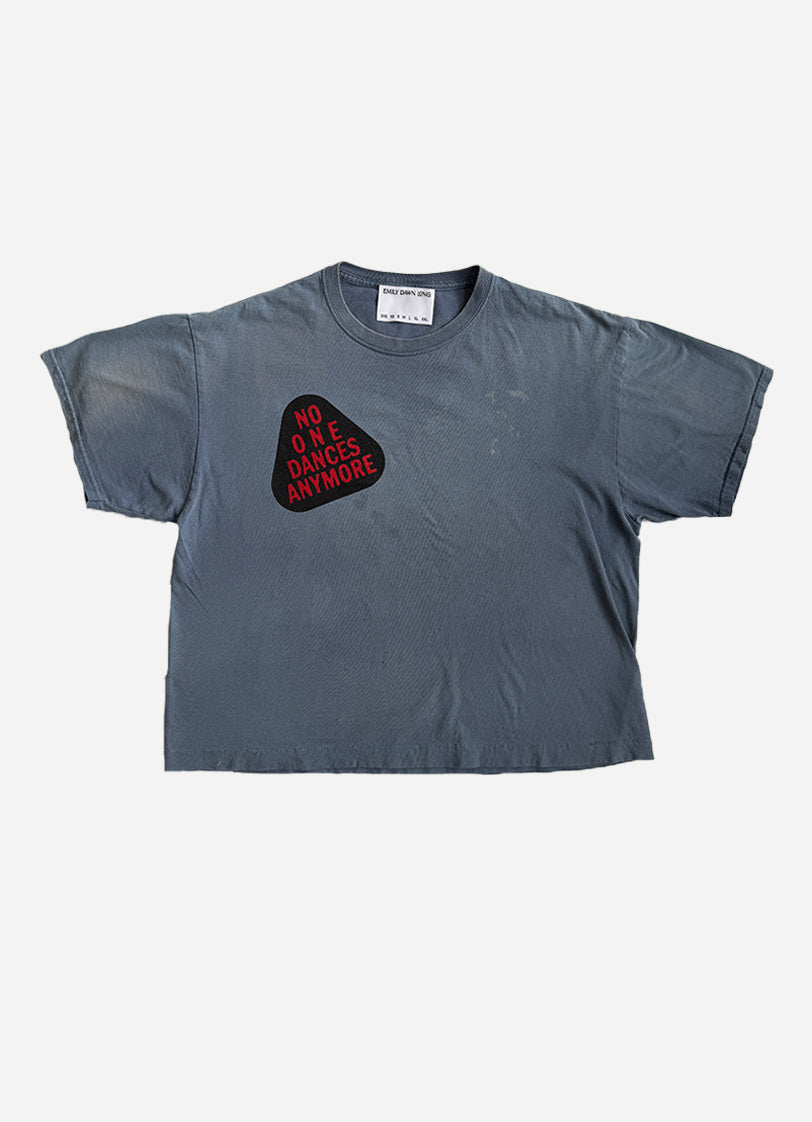 NO ONE DANCES ANYMORE - GreyBlue_Vintage tee