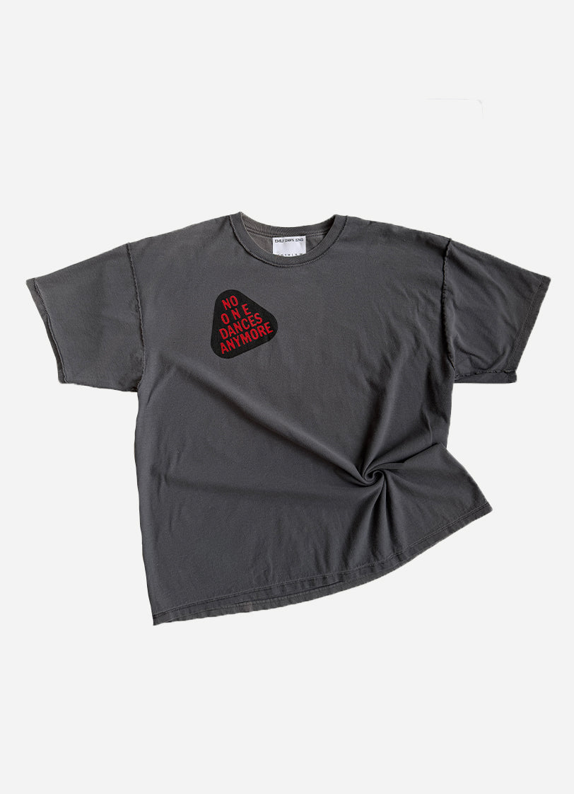 NO ONE DANCES ANYMORE - DRKGrey_Vintage tee