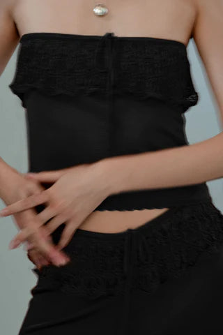 Mood - Ash Ruffle Shorts - Black